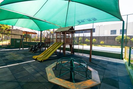 Casa de condomínio à venda com 450m², 4 quartos e 4 vagasÁrea comum - Playground