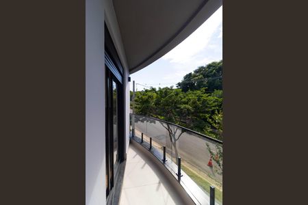 Casa de condomínio à venda com 450m², 4 quartos e 4 vagasSacada da Suíte 04