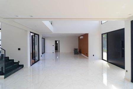 Casa de condomínio à venda com 450m², 4 quartos e 4 vagasSala