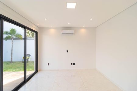 Casa de condomínio à venda com 450m², 4 quartos e 4 vagasSuíte 01