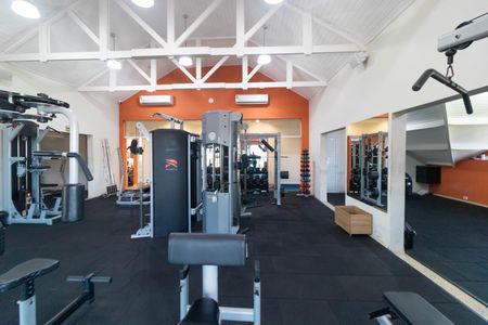 Casa de condomínio à venda com 450m², 4 quartos e 4 vagasÁrea comum - Academia