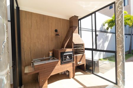 Casa de condomínio à venda com 450m², 4 quartos e 4 vagasÁrea gourmet