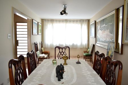 Casa à venda com 120m², 3 quartos e 1 vagaSala