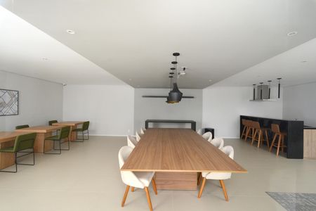Apartamento para alugar com 40m², 2 quartos e sem vagaÁrea comum - Salão de festas