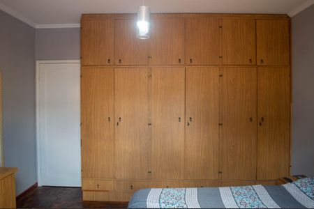 Casa à venda com 397m², 2 quartos e 2 vagasQuarto 1