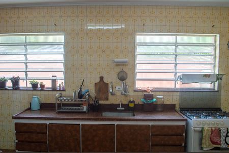 Casa à venda com 397m², 2 quartos e 2 vagasCozinha