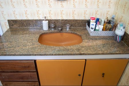 Casa à venda com 397m², 2 quartos e 2 vagasBanheiro