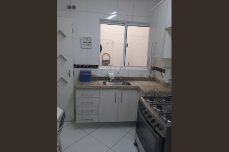 Casa de condomínio à venda com 120m², 3 quartos e 2 vagasCozinha