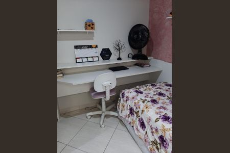 Casa de condomínio à venda com 120m², 3 quartos e 2 vagasQuarto 1