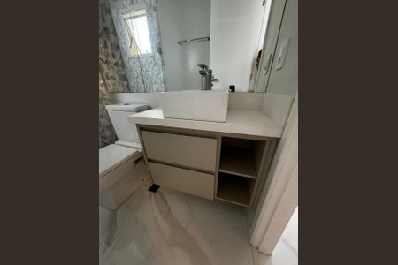 Apartamento à venda com 90m², 3 quartos e 2 vagas Apartamento à venda com 90m², 3 quartos e 2 vagasBanheiro