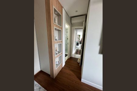 Apartamento à venda com 90m², 3 quartos e 2 vagas Apartamento à venda com 90m², 3 quartos e 2 vagasCorredor quarto