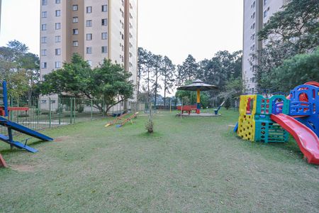 Apartamento para alugar com 74m², 2 quartos e 2 vagas Apartamento para alugar com 74m², 2 quartos e 2 vagasÁrea comum - Playground