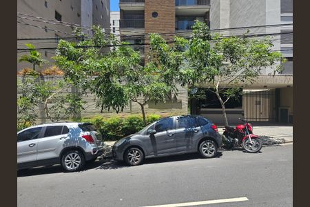 Apartamento para alugar com 64m², 2 quartos e 1 vagaFachada