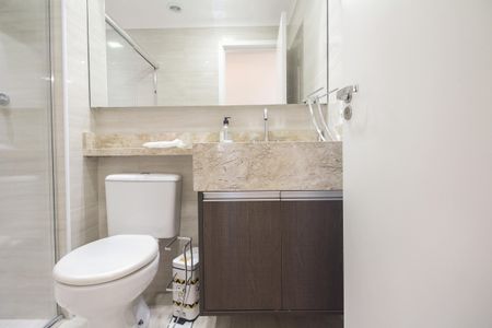 Apartamento à venda com 66m², 2 quartos e 1 vaga Apartamento à venda com 66m², 2 quartos e 1 vagaBanheiro Suíte