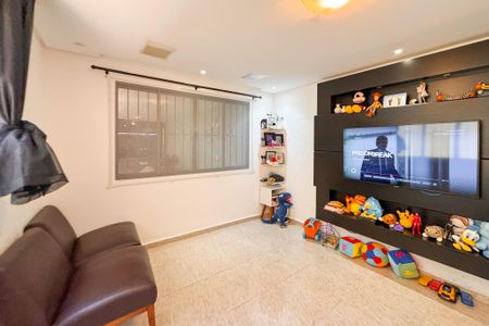 Casa à venda com 150m², 3 quartos e 2 vagasSala