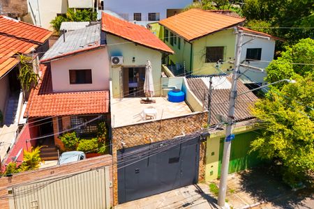 Casa à venda com 150m², 3 quartos e 2 vagasCasa vista de cima 