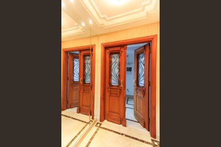 Apartamento à venda com 210m², 4 quartos e 2 vagas Apartamento à venda com 210m², 4 quartos e 2 vagasHall de entrada