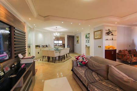 Apartamento à venda com 210m², 4 quartos e 2 vagas Apartamento à venda com 210m², 4 quartos e 2 vagasSala