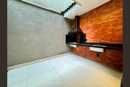 Casa à venda com 113m², 3 quartos e 2 vagasFoto 07