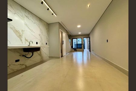 Casa à venda com 113m², 3 quartos e 2 vagasFoto 08