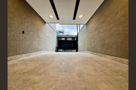 Casa à venda com 113m², 3 quartos e 2 vagasFoto 02