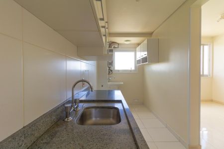 Apartamento à venda com 63m², 2 quartos e 1 vaga Apartamento à venda com 63m², 2 quartos e 1 vagaCozinha e Área de Serviço