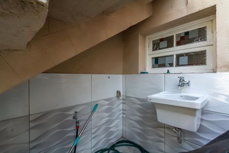 Casa à venda com 169m², 3 quartos e 2 vagasEdícula Área de Serviço