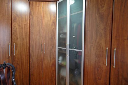 Casa à venda com 316m², 4 quartos e 4 vagasBanheiro