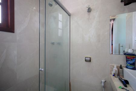 Casa à venda com 316m², 4 quartos e 4 vagasBanheiro