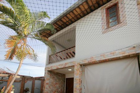 Casa à venda com 316m², 4 quartos e 4 vagasFachada