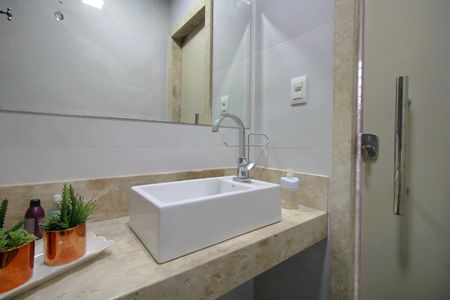 Casa à venda com 316m², 4 quartos e 4 vagasBanheiro