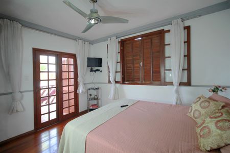 Casa à venda com 316m², 4 quartos e 4 vagasQuarto 2