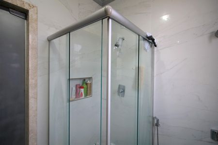 Casa à venda com 316m², 4 quartos e 4 vagasBanheiro