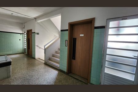 Apartamento para alugar com 36m², 1 quarto e 1 vagaEscada