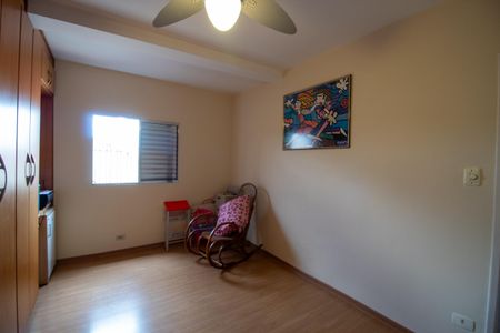 Casa à venda com 220m², 3 quartos e 2 vagasQuarto 3