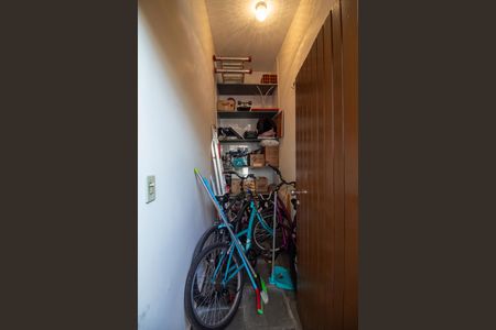 Casa à venda com 220m², 3 quartos e 2 vagasDespensa