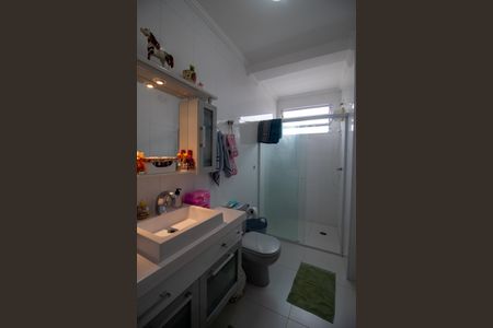 Casa à venda com 220m², 3 quartos e 2 vagasBanheiro 1