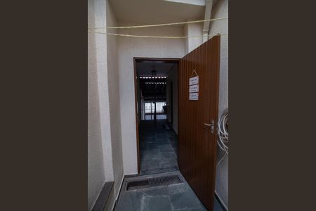 Casa à venda com 220m², 3 quartos e 2 vagasCorredor