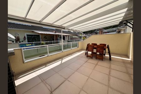 Casa de condomínio à venda com 120m², 3 quartos e 2 vagasTerraço - Cobertura - Area Gourmet