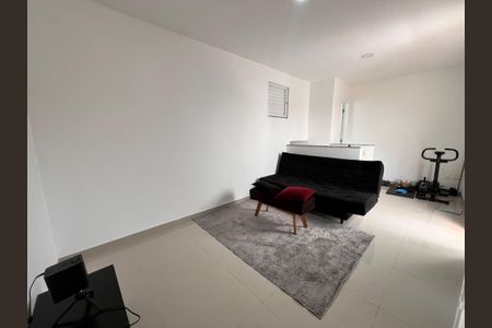 Casa de condomínio à venda com 120m², 3 quartos e 2 vagasSala Tv - Cinema
