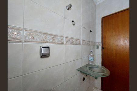Casa para alugar com 249m², 3 quartos e 2 vagas Casa para alugar com 249m², 3 quartos e 2 vagasBanheiro 1