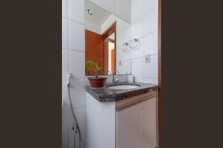 Apartamento à venda com 68m², 3 quartos e 2 vagas Apartamento à venda com 68m², 3 quartos e 2 vagasBanheiro social