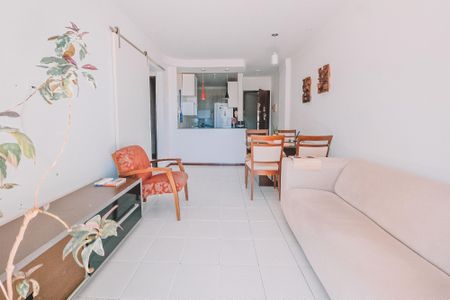 Apartamento para alugar com 62m², 2 quartos e 1 vagaSala