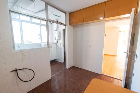 Apartamento à venda com 113m², 3 quartos e 1 vaga Apartamento à venda com 113m², 3 quartos e 1 vagaCozinha