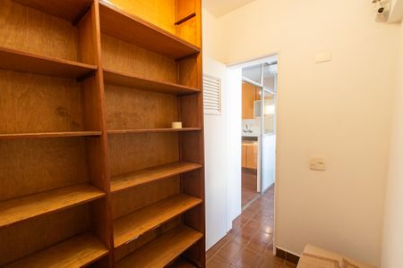 Apartamento à venda com 113m², 3 quartos e 1 vaga Apartamento à venda com 113m², 3 quartos e 1 vagaQuarto de serviço