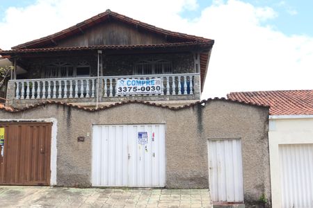 Casa à venda com 360m², 3 quartos e 3 vagasFachada /Plaquinha Instalada