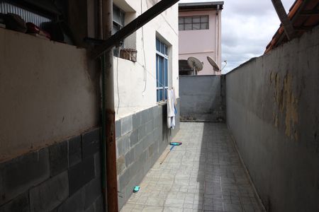 Casa à venda com 360m², 3 quartos e 3 vagasCasa 3 Corredor