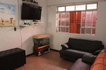 Casa à venda com 360m², 3 quartos e 3 vagasCasa 3 Sala 2