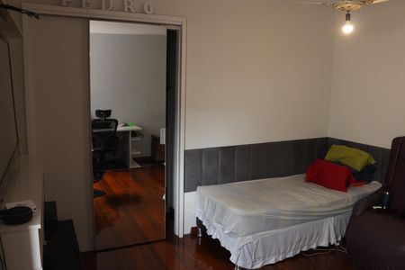 Casa à venda com 360m², 3 quartos e 3 vagasCasa 2 Quarto 2