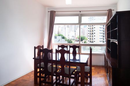 Apartamento à venda com 134m², 4 quartos e 1 vaga Apartamento à venda com 134m², 4 quartos e 1 vagaSala